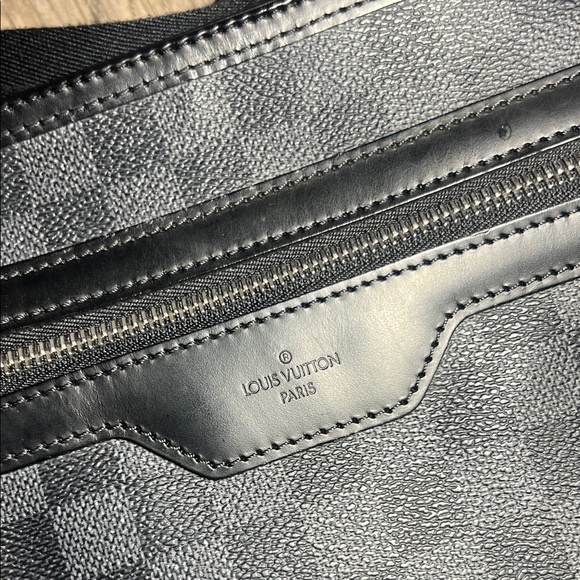 Louis Vuitton Thomas Shoulder Bag Damier Graphite - Picture 2 of 5